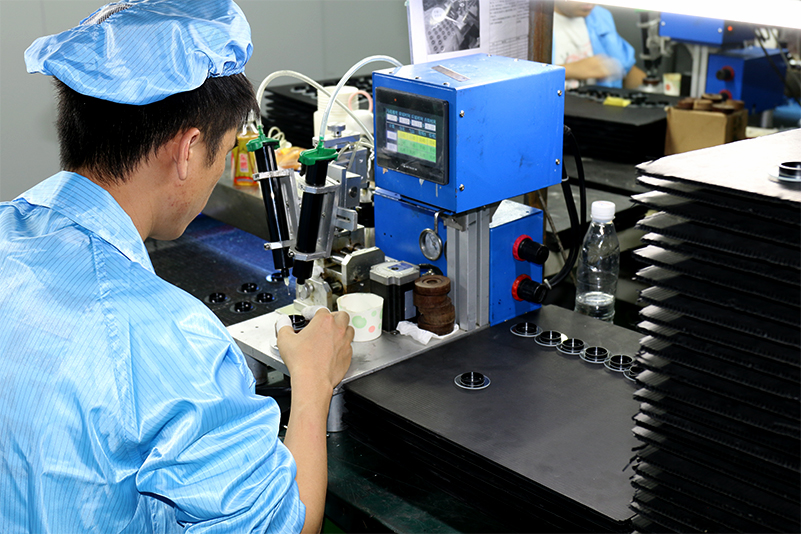 半自動(dòng)點(diǎn)膠機(jī)